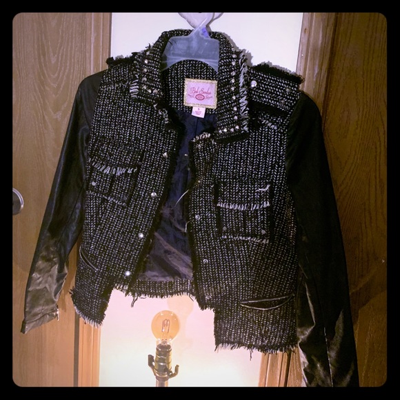 Pink Envelope Tops - 🦉SALE 3/$33 or 5/$50! PLAID Black studded jacket